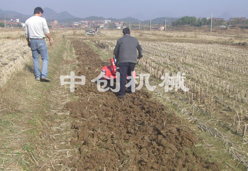 旱田用微耕機